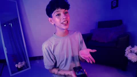 Snapshot of kyle__cooper chatting on 01/18/25, 11:11 Kyle Cooper online show from 01/18/25, 11:11