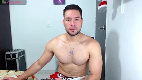 Snapshot of kyle_wilson_ chatting on 03/01/25, 04:15 Kyle Wilson Follow me online show from 03/01/25, 04:15