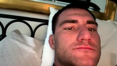 Snapshot of kylegotittt chatting on 01/15/26, 01:26 Hotbody545 online show from 01/15/26, 01:26