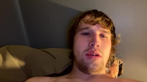 Snapshot of kylelovepussy69 chatting on 02/25/25, 09:13 kylelovepussy69 online show from 02/25/25, 09:13