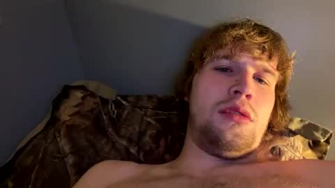Snapshot of kylelovepussy69 chatting on 02/27/25, 02:53 kylelovepussy69 online show from 02/27/25, 02:53