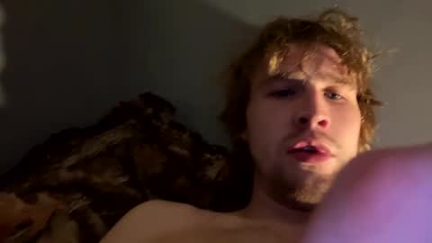 Snapshot of kylelovepussy69 chatting on 02/28/25, 01:58 kylelovepussy69 online show from 02/28/25, 01:58
