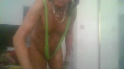 Snapshot of kylestrips4youq chatting on 11/01/25, 12:51 kylestrips4youq online show from 11/01/25, 12:51