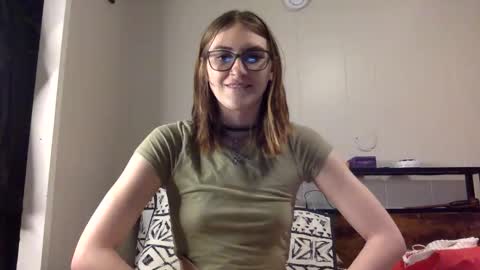 Snapshot of kylianna chatting on 05/05/26, 11:35 Kylianna online show from 05/05/26, 11:35