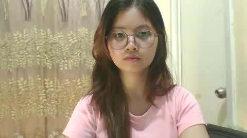 its me KYLIE online show from 11/06/25, 05:25