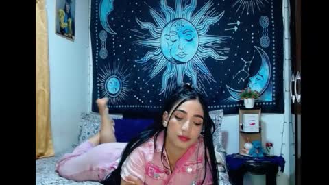 Snapshot of kylie_capricorn chatting on 11/17/25, 10:04 kylie online show from 11/17/25, 10:04