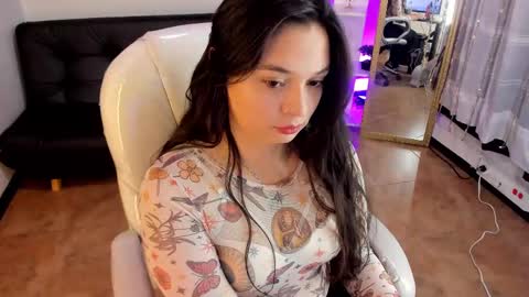 kylie online show from 10/07/25, 01:52