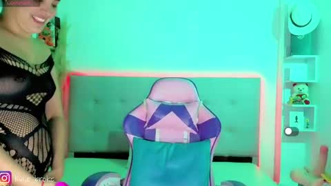 k ylie online show from 04/15/26, 09:04