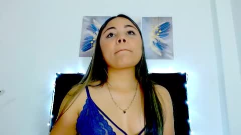 Paola online show from 01/22/25, 05:28