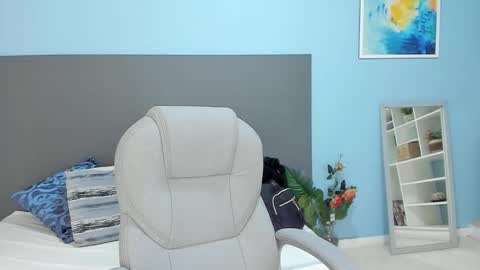 Kylie Reyes  online show from 10/08/25, 07:33