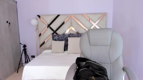 Kylie Reyes  online show from 03/18/26, 08:01