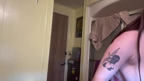 kylie_star30 online show from 03/17/26, 07:50