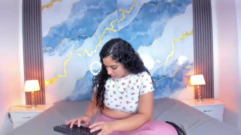 Snapshot of kylieandjhonny chatting on 12/19/25, 11:56 Kaylie And Jhony online show from 12/19/25, 11:56