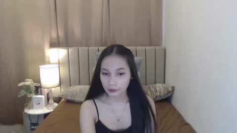 kyliefox22 online show from 03/11/26, 04:57