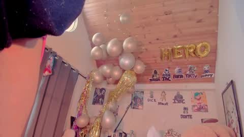   online show from 02/12/25, 12:01