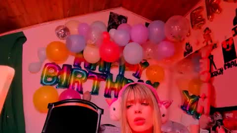   online show from 11/20/25, 12:33