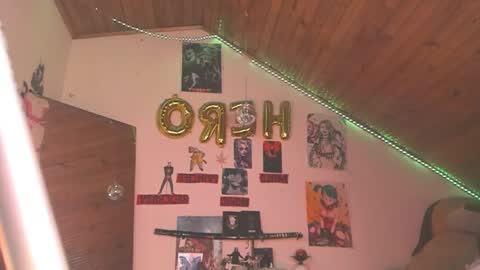   online show from 04/19/26, 09:39