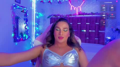 Snapshot of kylievictoria_ chatting on 12/30/24, 07:26 Kylie online show from 12/30/24, 07:26