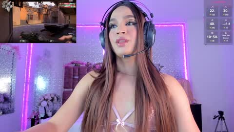 Snapshot of kylievictoria_ chatting on 01/23/25, 04:52 Kylie online show from 01/23/25, 04:52