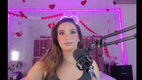 Snapshot of kylievictoria_ chatting on 02/15/25, 04:14 Kylie online show from 02/15/25, 04:14