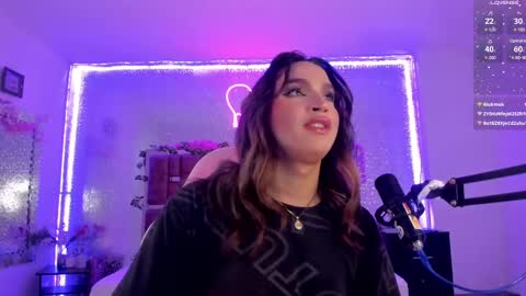 Snapshot of kylievictoria_ chatting on 03/09/25, 04:49 Kylie online show from 03/09/25, 04:49