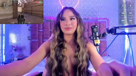 Snapshot of kylievictoria_ chatting on 03/11/25, 07:37 Kylie online show from 03/11/25, 07:37