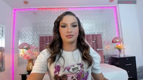 Snapshot of kylievictoria_ chatting on 09/13/25, 04:45 Kylie online show from 09/13/25, 04:45