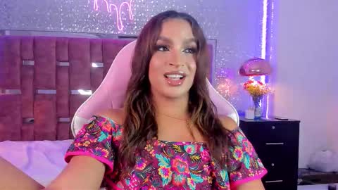 Snapshot of kylievictoria_ chatting on 09/23/25, 04:26 Kylie online show from 09/23/25, 04:26