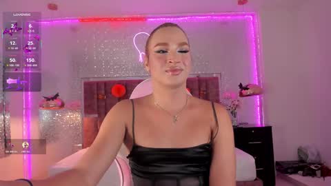 Snapshot of kylievictoria_ chatting on 10/29/25, 05:42 Kylie online show from 10/29/25, 05:42