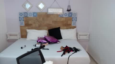 Kylie online show from 11/09/25, 10:46