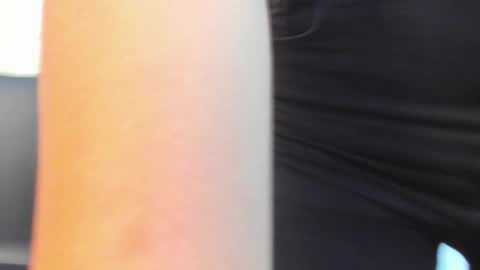 Kylie online show from 03/30/26, 10:16