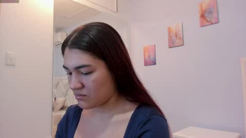 Snapshot of kyliiebaker chatting on 06/01/26, 11:45 Kylie online show from 06/01/26, 11:45