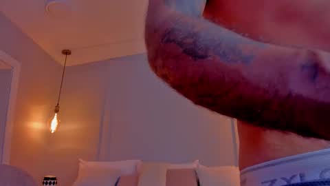 Kylliam Levis online show from 03/11/26, 11:00