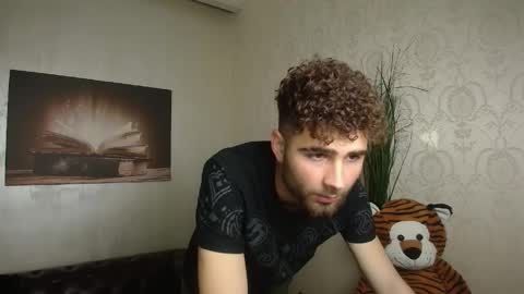 KyloEast online show from 05/03/26, 04:40