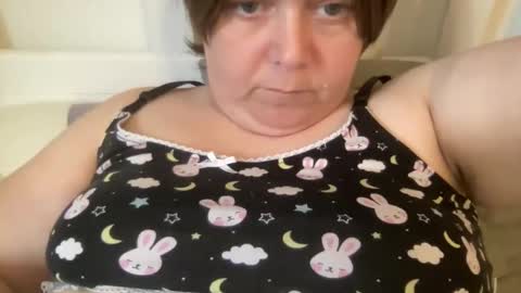 Snapshot of kylorencat chatting on 01/01/25, 02:09 KYLO online show from 01/01/25, 02:09