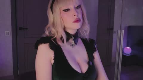 Kate online show from 05/13/26, 01:08