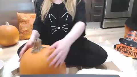 Snapshot of kymchi chatting on 11/02/25, 11:07 Check Out My NSFW OnlyFans Link On Bio online show from 11/02/25, 11:07