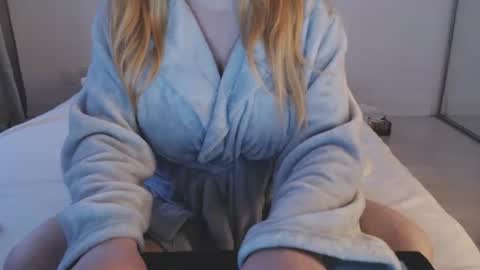 Snapshot of kymchi chatting on 11/09/25, 10:08 Check Out My NSFW OnlyFans Link On Bio online show from 11/09/25, 10:08