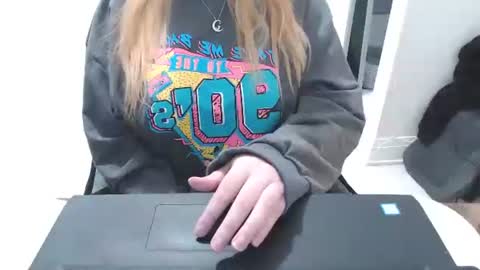 Snapshot of kymchi chatting on 11/21/25, 10:19 Check Out My NSFW OnlyFans Link On Bio online show from 11/21/25, 10:19