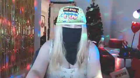 Snapshot of kymchi chatting on 01/08/26, 10:39 Check Out My NSFW OnlyFans Link On Bio online show from 01/08/26, 10:39