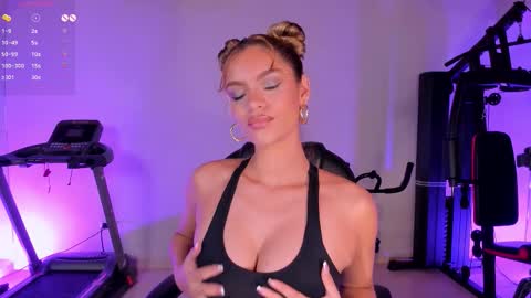 Snapshot of kyomivelvet chatting on 02/25/26, 07:01 Kyomi Velvet online show from 02/25/26, 07:01