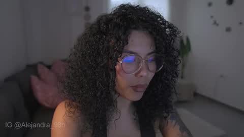 schedule 300 pm - 1100pm colombia time online show from 01/08/26, 10:34