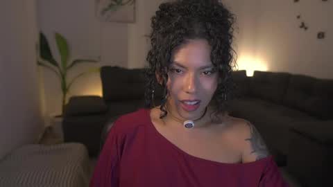Snapshot of kyria__1 chatting on 04/24/26, 02:58 schedule 300 pm - 1100pm colombia time online show from 04/24/26, 02:58