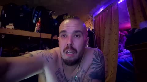 kyrowho online show from 02/03/25, 09:18