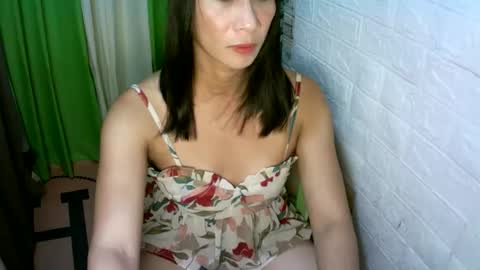 Snapshot of kyutshyne chatting on 11/24/25, 02:39 kyutshyne online show from 11/24/25, 02:39