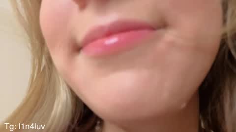 Snapshot of l1n4luv chatting on 10/31/25, 09:16 lina online show from 10/31/25, 09:16