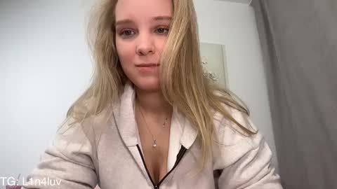 lina online show from 03/19/26, 02:32