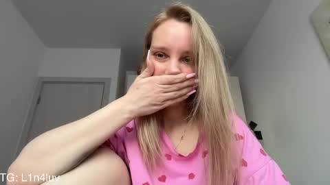 lina online show from 04/13/26, 04:12