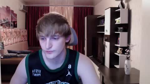 l1onkennedy online show from 10/12/25, 08:08