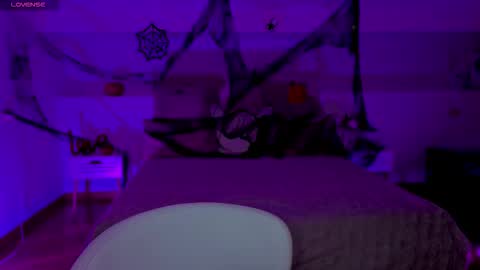 Snapshot of l1ttle_angel__ chatting on 11/01/25, 08:33 Margo online show from 11/01/25, 08:33